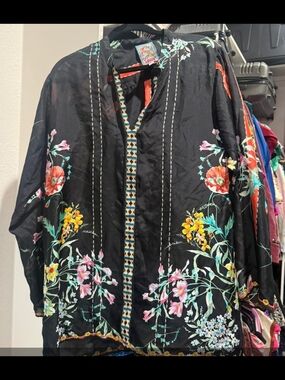 Johnny Was Black Floral Embroidered Blouse
